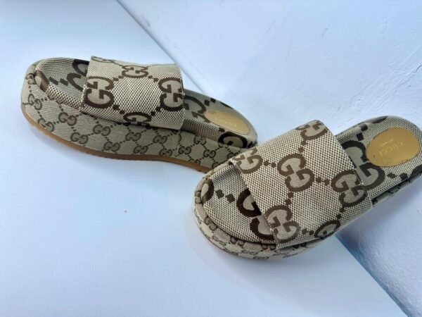 Sandalias GUCCI